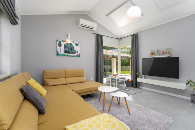 Interior, Villa with Pool Vi&scaron;njan &ndash; Istria Vi&scaron;njan